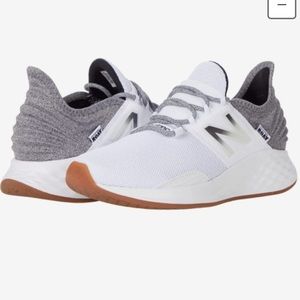 Brand NEW New Balance Roav Sneakers
